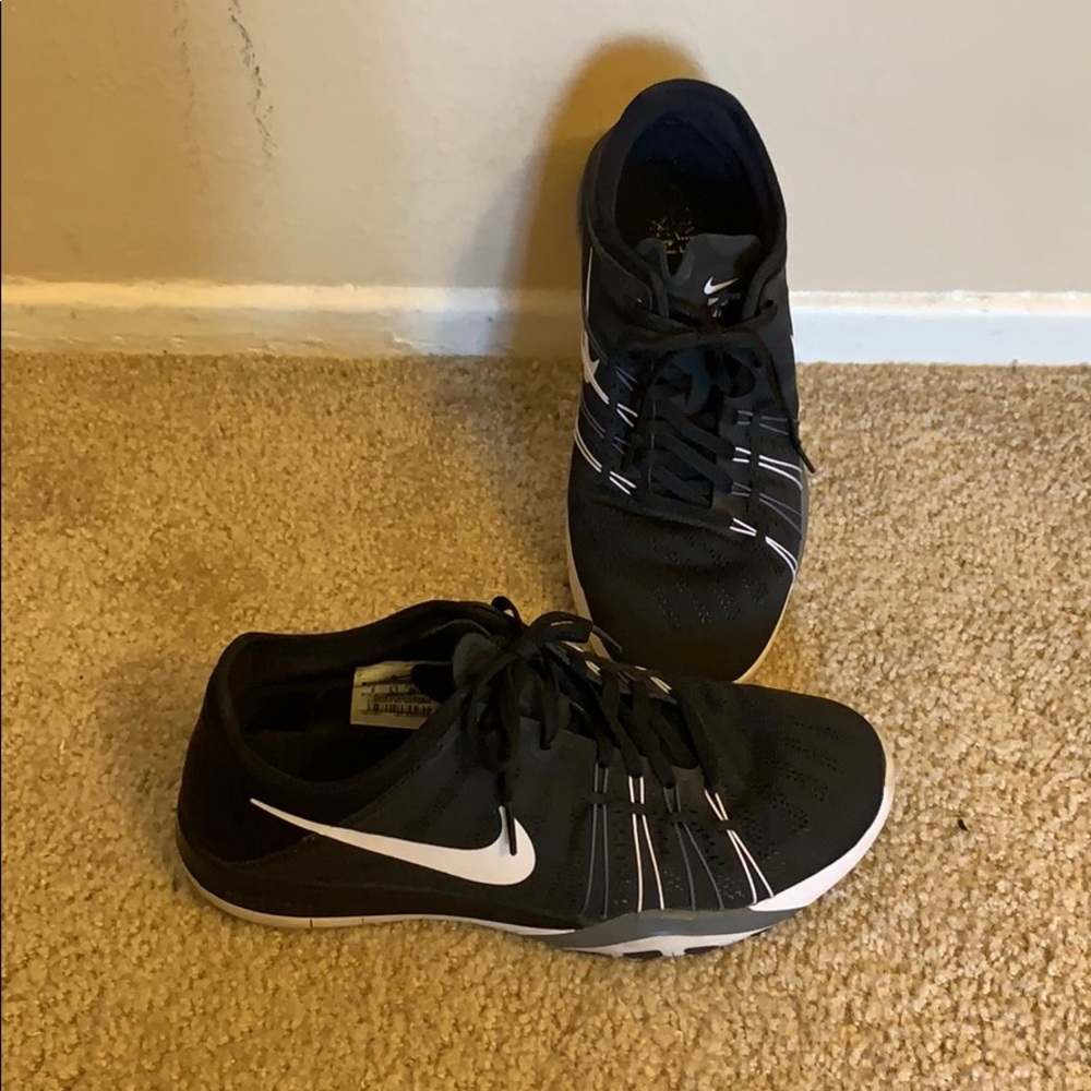 Nike Free TR 6